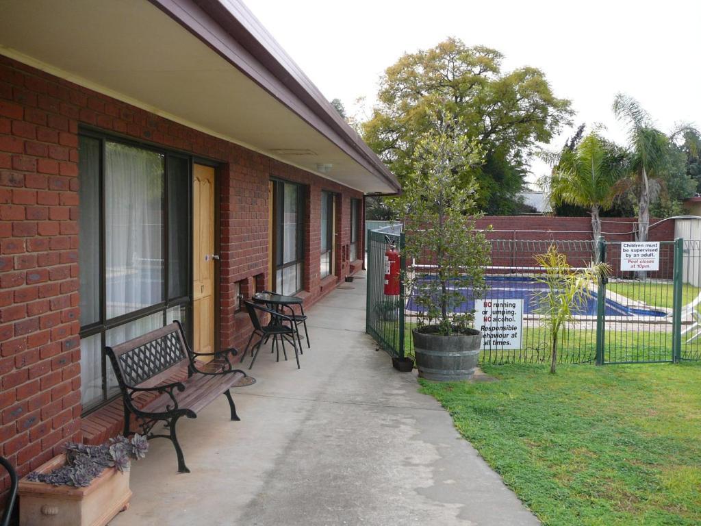 Murray River Motel Суон-Гілл Екстер'єр фото